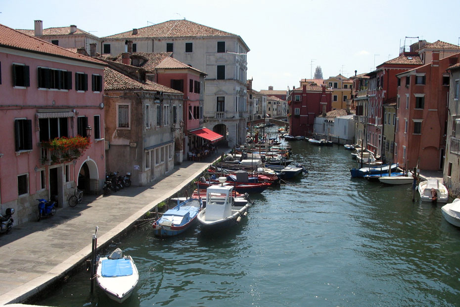 Een gracht in Comacchio