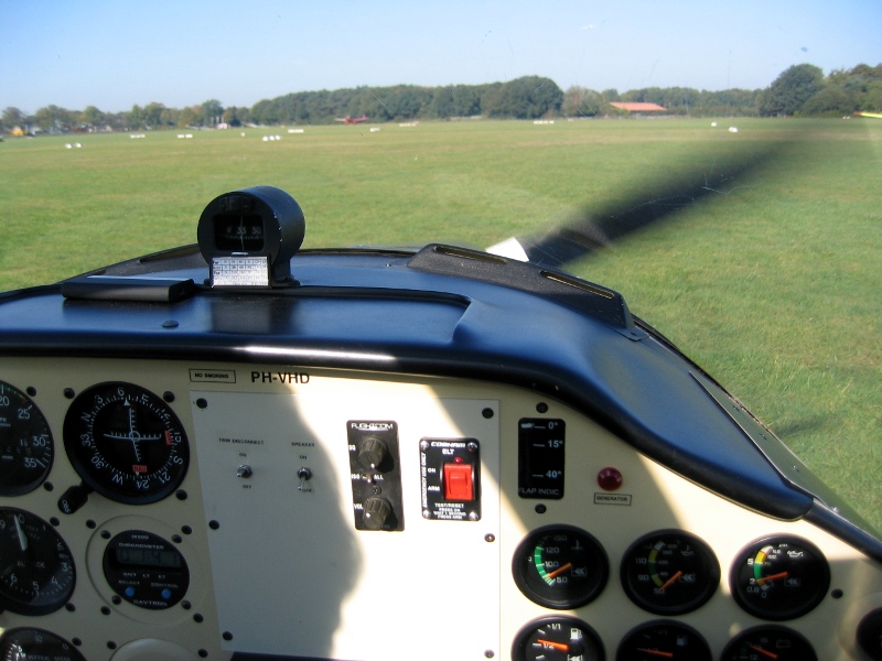 Cockpit van ons vliegtuigje, 2