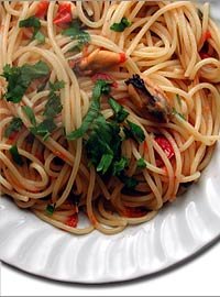 http://baschie.nl/images/culi/spaghetti_con_le_cozze.jpg