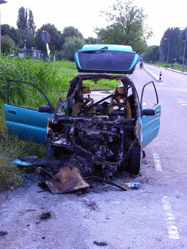 Auto na de brand