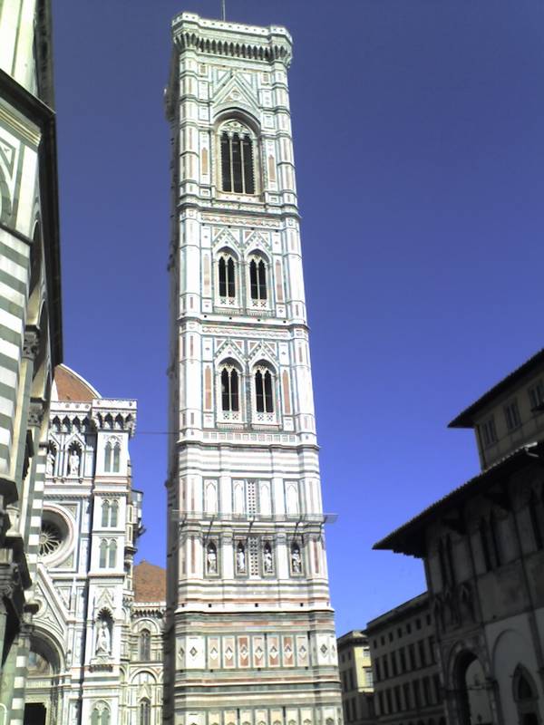 Campanile bij de Duomo in Florence