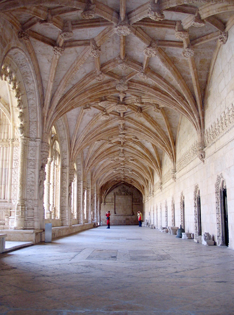 Het kloosterhof van de Mosteiro dos Jerónimos