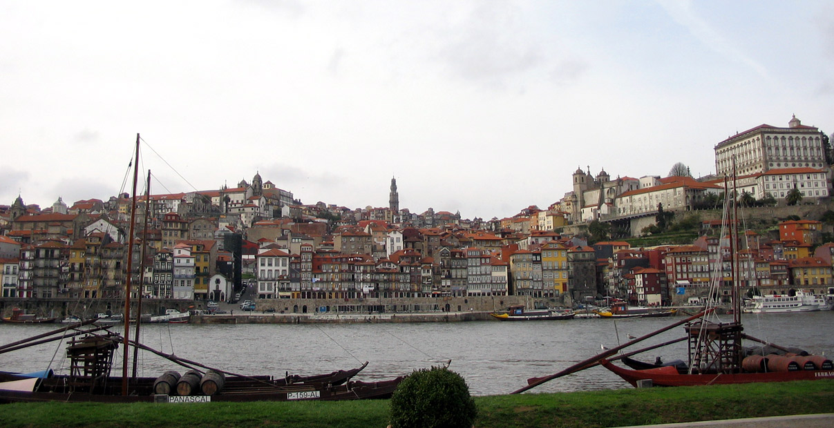 Portboten en Porto vanaf de overkant